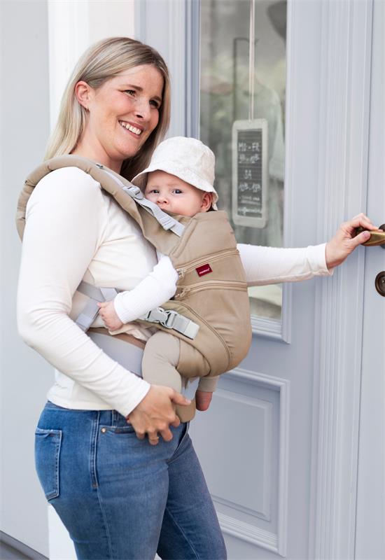 Manduca XT Monochrome Nougat live